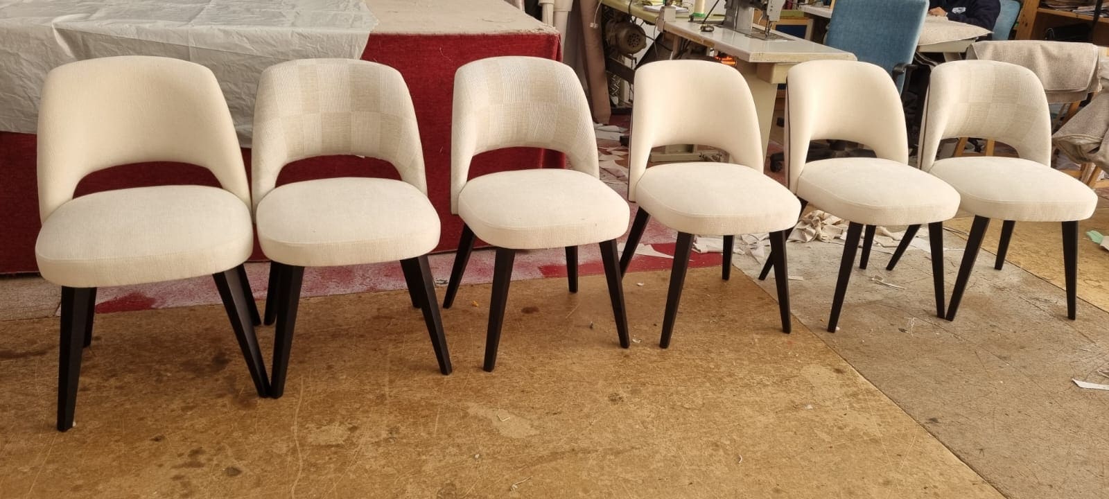 Tapicero en Madrid especialista en sillas modernas